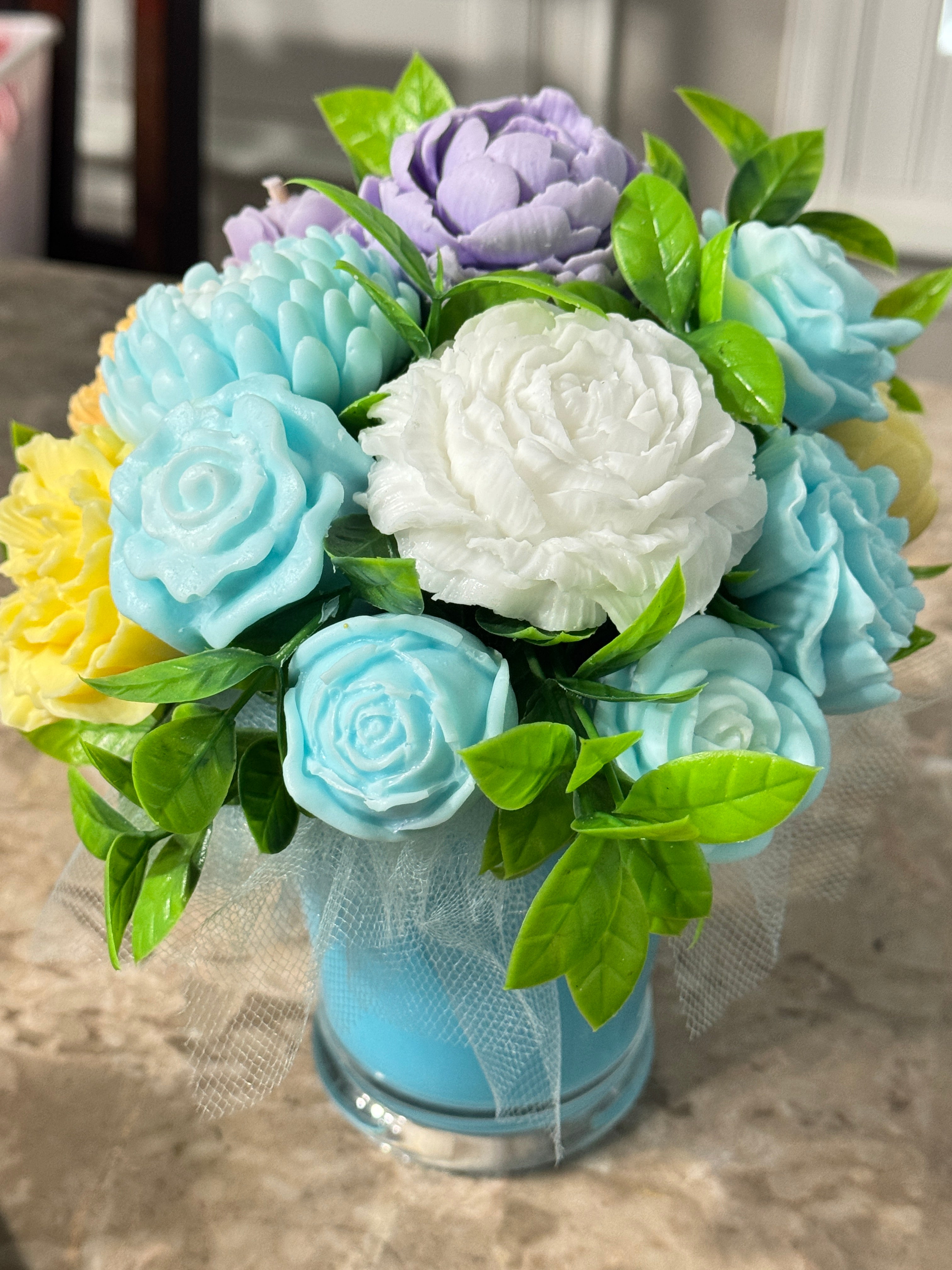 Blue vase bouquet
